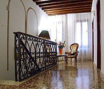 ** Guest house Corte Del Paradiso Venice Italy